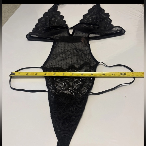 Victoria’s Secret Chantilly 2007 Lace Black Mesh Floral Teddy VTG SEXY 1PC Large - Picture 6 of 17